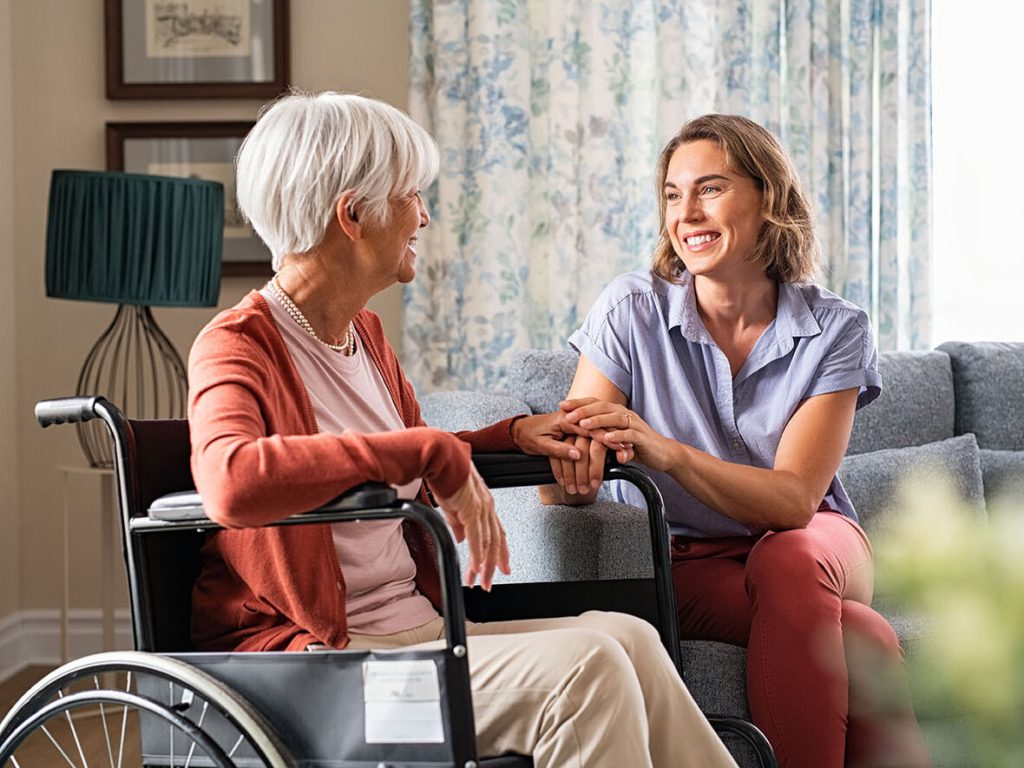 carer_senior_elderly_woman_wheelchair